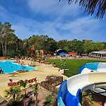 Capfun Luxe Onthaasten Op De Veluwe 假日公园 *